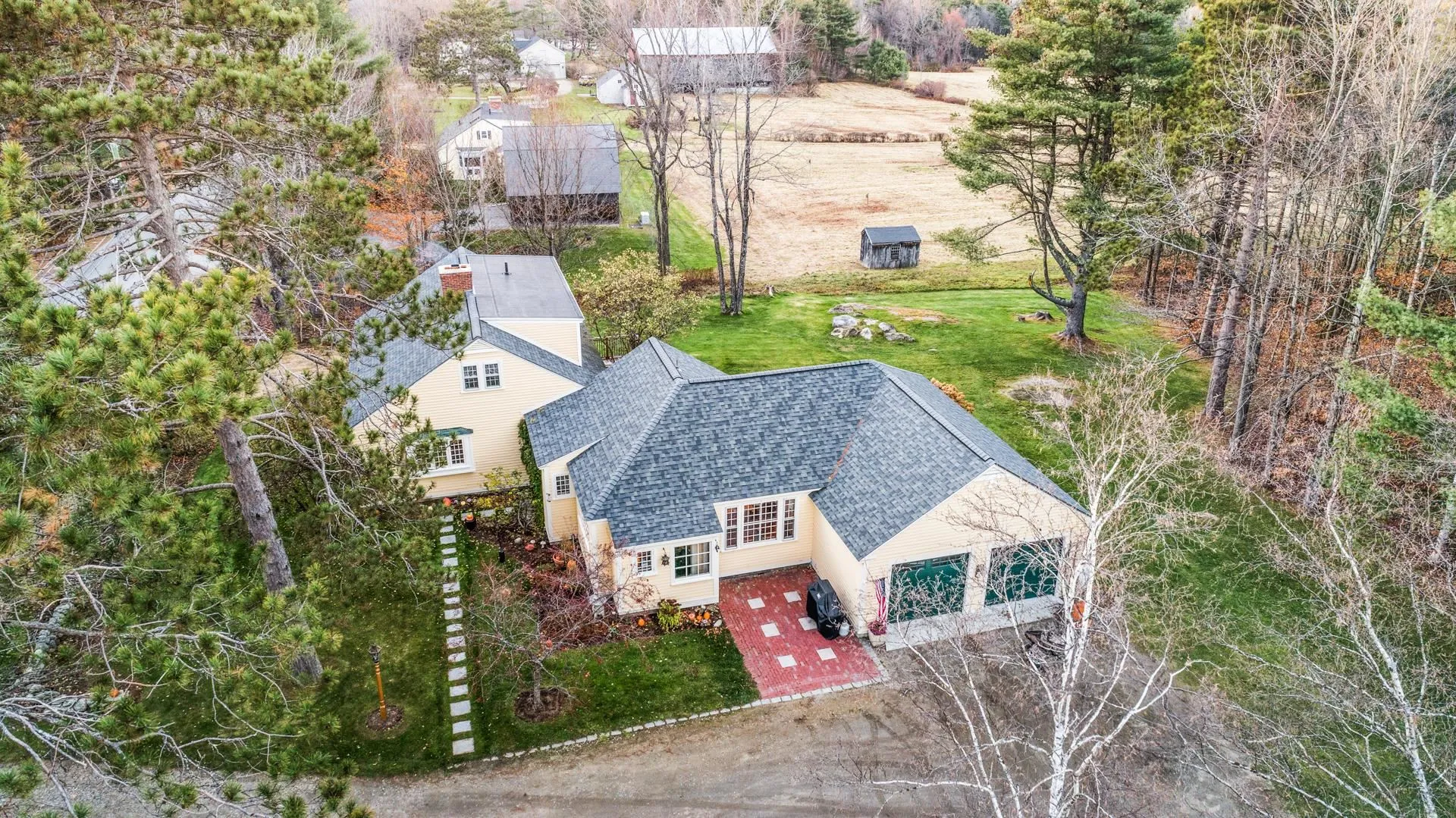187 Knights Hill Road New London NH 03257