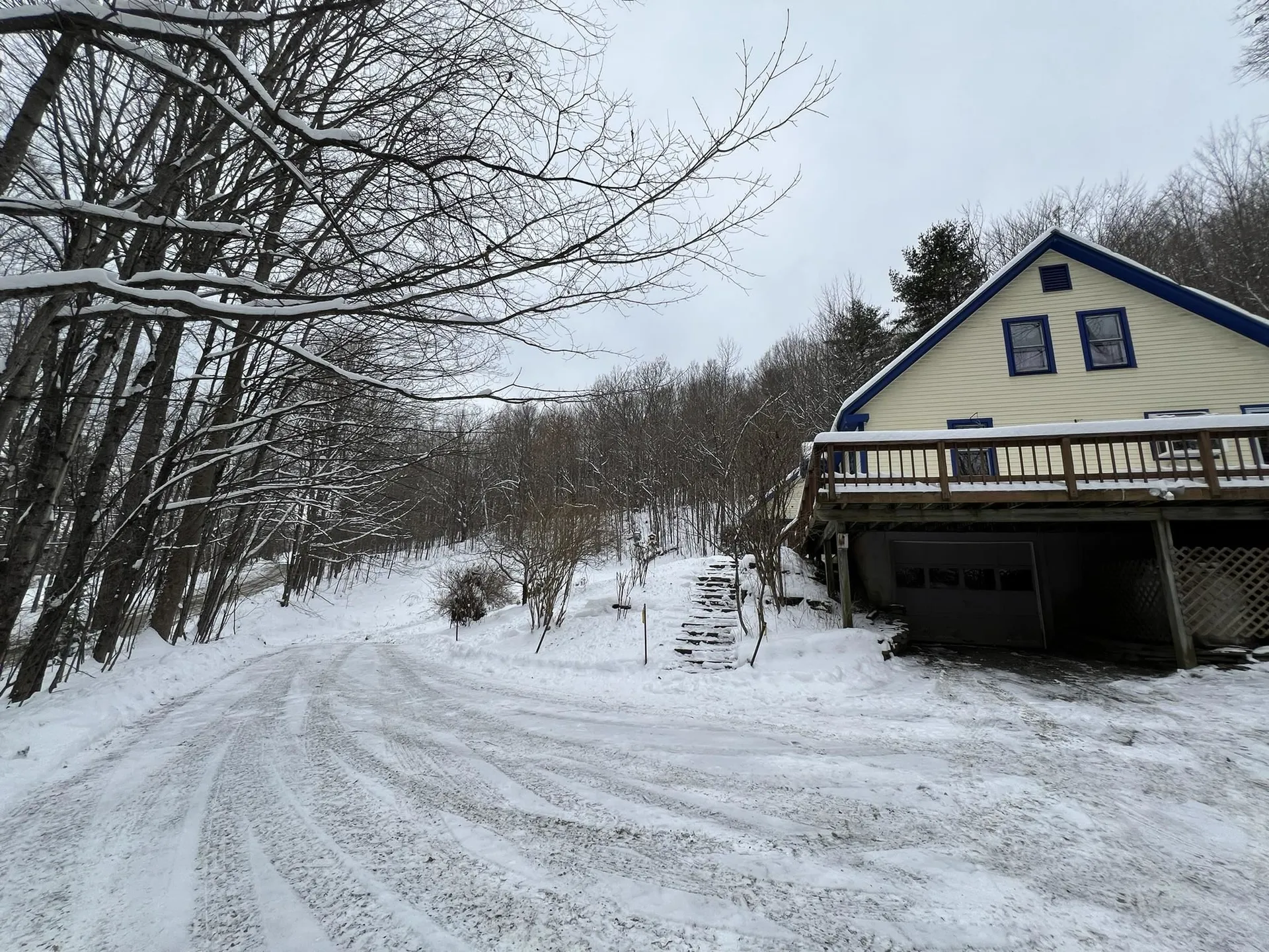 864 Old Town Farm Road Hartford VT 05059
