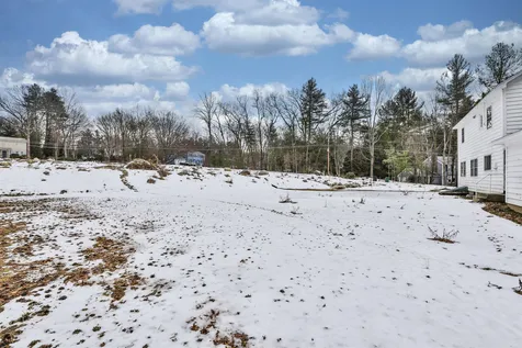 20 Kipling Street Nashua NH 03062