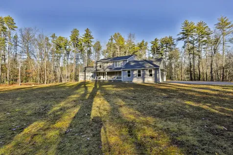 44 County Road Amherst NH 03031