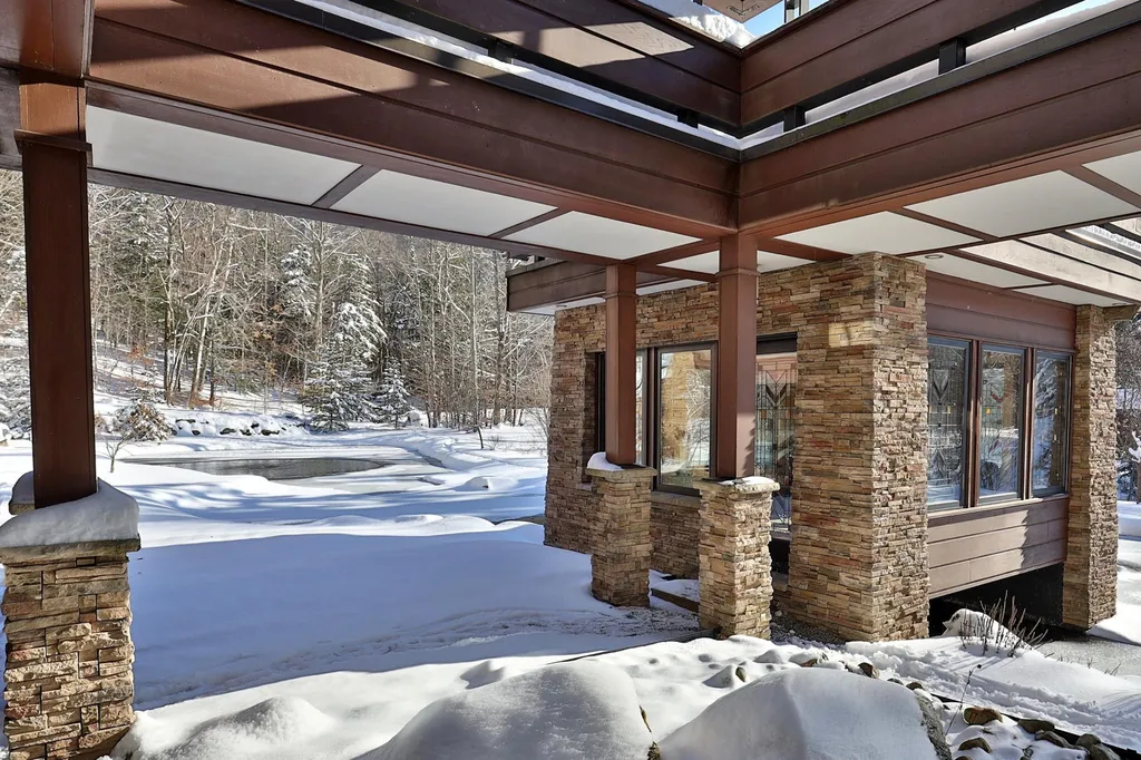 149 Hawk Hollow Lane Plymouth VT 05056