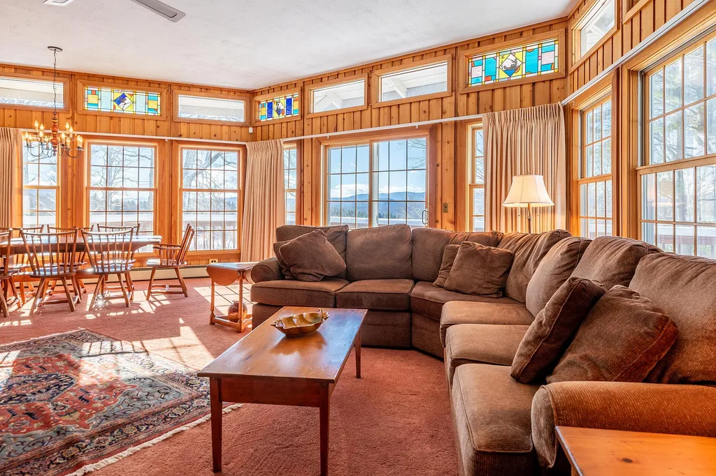 1375 Under The Mountain Road Londonderry VT 05155