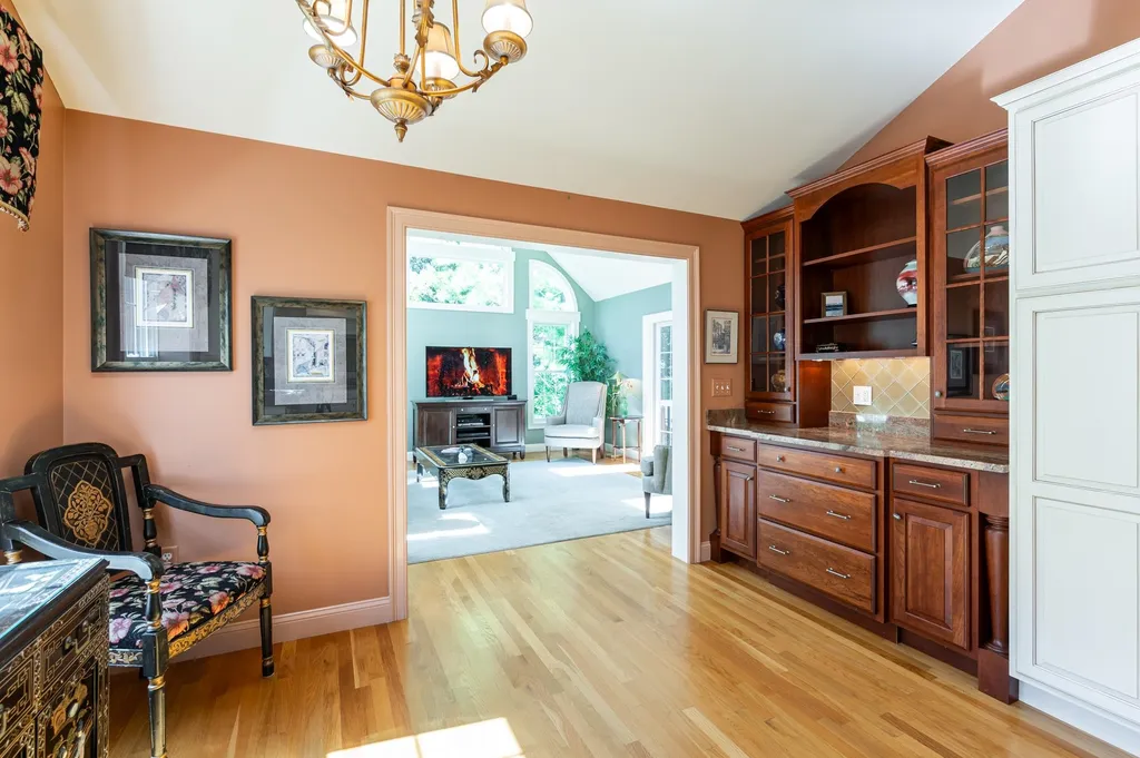 151 Hampton Meadows Hampton NH 03842