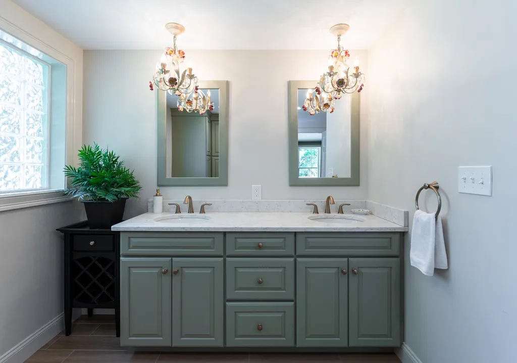151 Hampton Meadows Hampton NH 03842