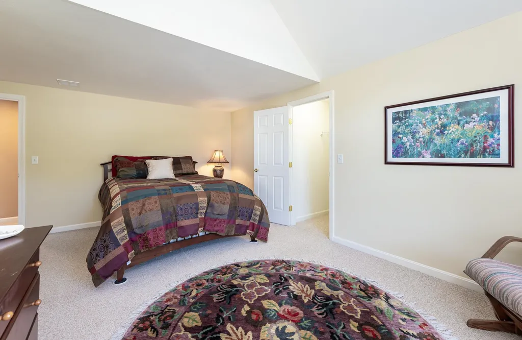 151 Hampton Meadows Hampton NH 03842