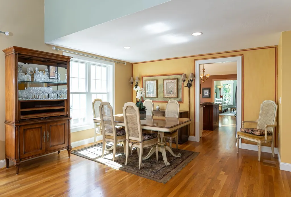 151 Hampton Meadows Hampton NH 03842