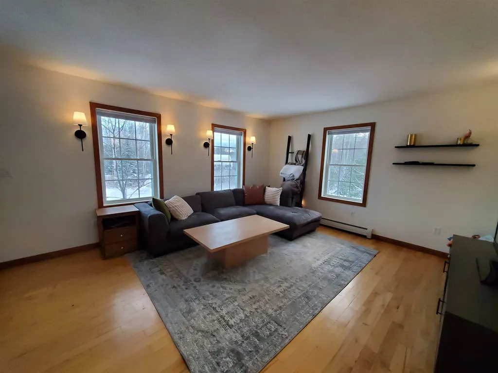 35 Serendipity Way Enfield NH 03748