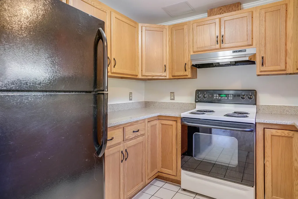 7b Cohas Terrace Londonderry NH 03053