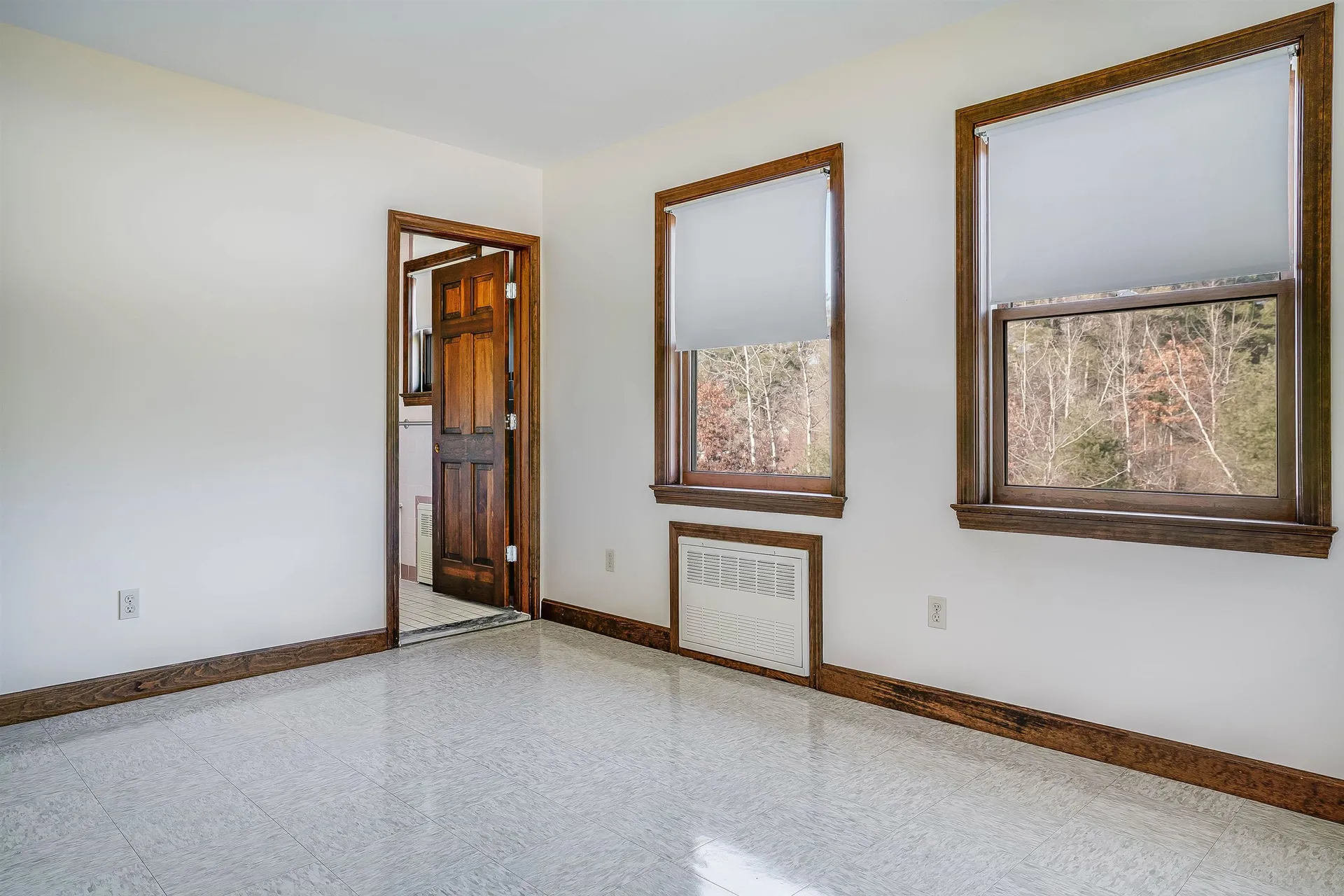 7b Cohas Terrace Londonderry NH 03053