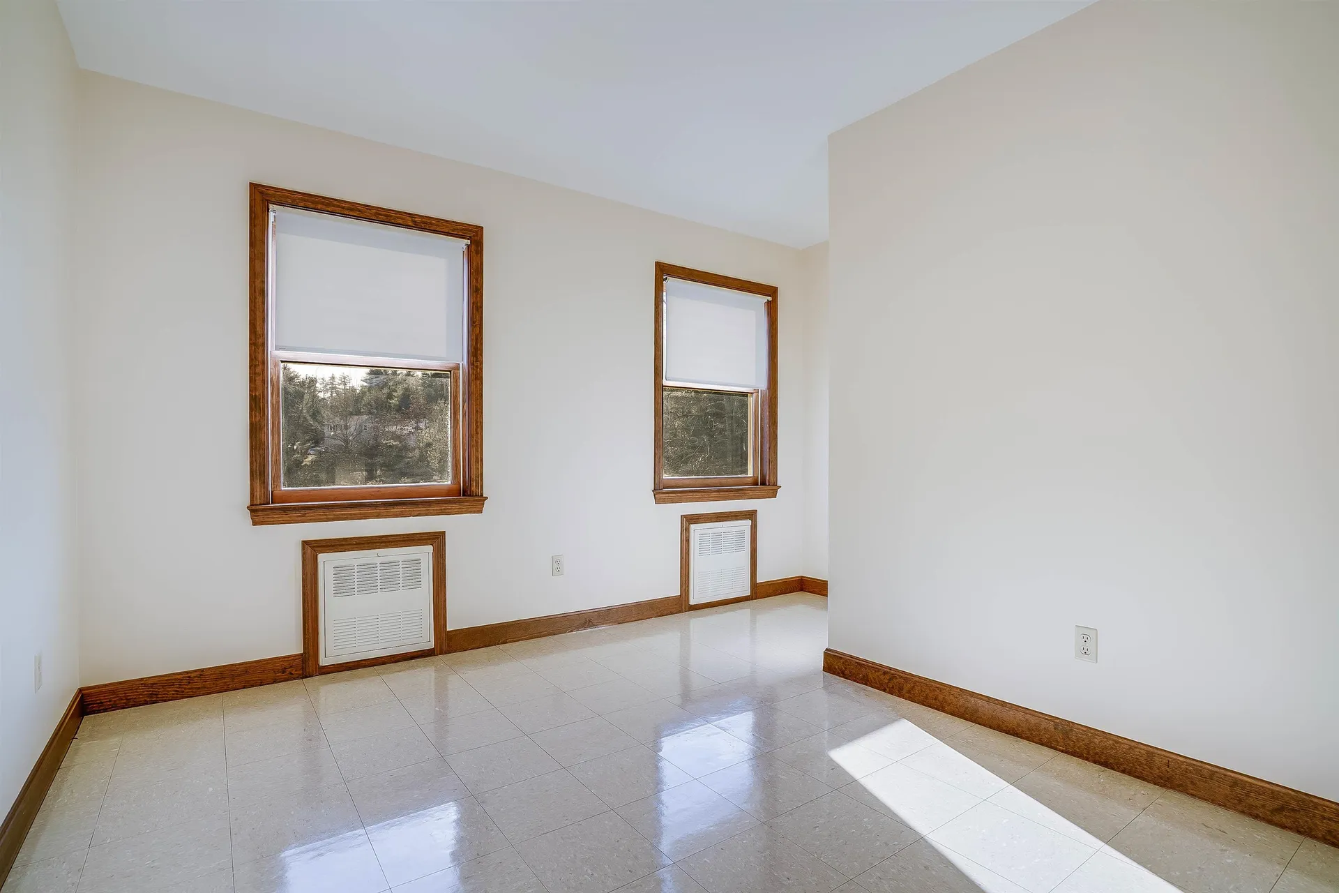 7b Cohas Terrace Londonderry NH 03053