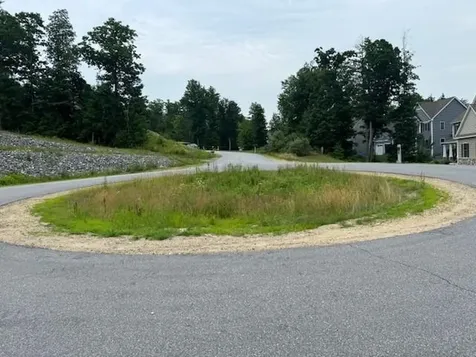 17-4-51 Sprague Mill Road Bedford NH 03110