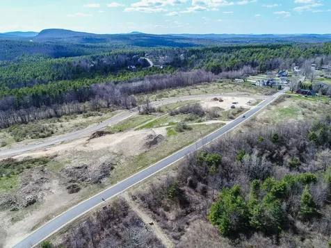 17-4-51 Sprague Mill Road Bedford NH 03110