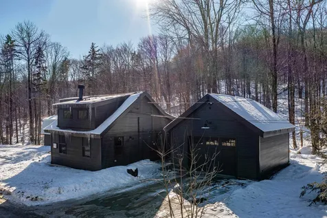 17 Capen Road Winhall VT 05340