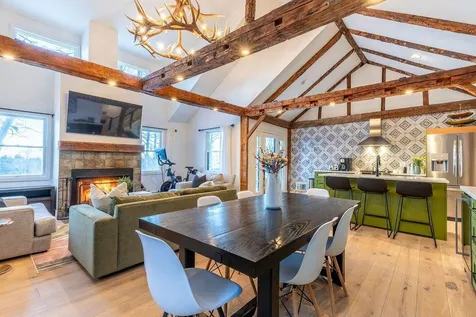 17 Capen Road Winhall VT 05340