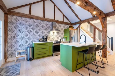 17 Capen Road Winhall VT 05340