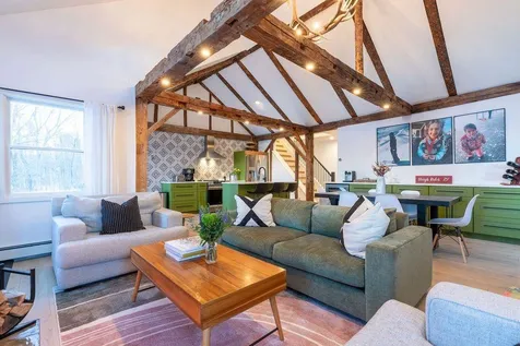 17 Capen Road Winhall VT 05340