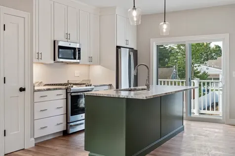 18 Juniper Lane Portsmouth NH 03801