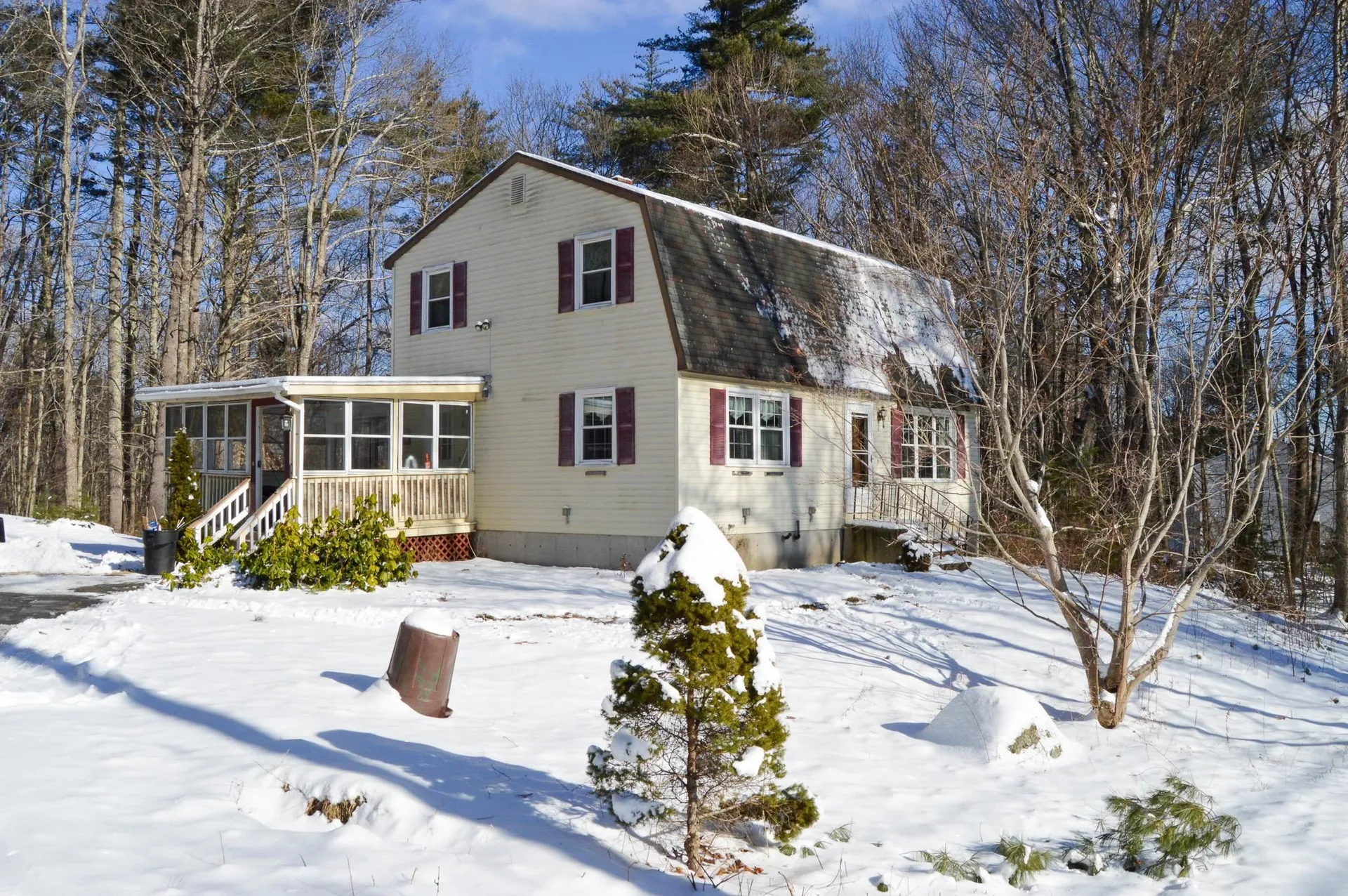 27 Langford Road Raymond NH 03077