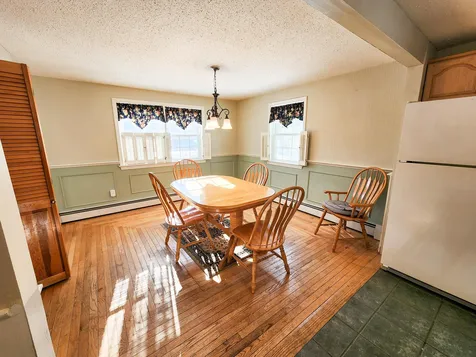 27 Langford Road Raymond NH 03077