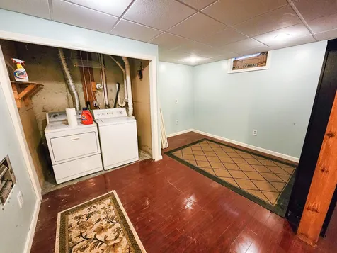 27 Langford Road Raymond NH 03077