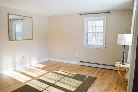 27 Langford Road Raymond NH 03077