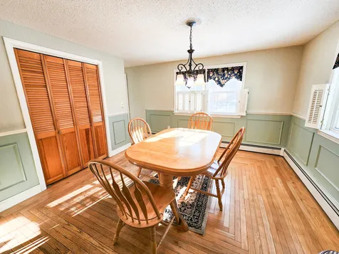 27 Langford Road Raymond NH 03077