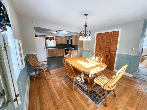 27 Langford Road Raymond NH 03077
