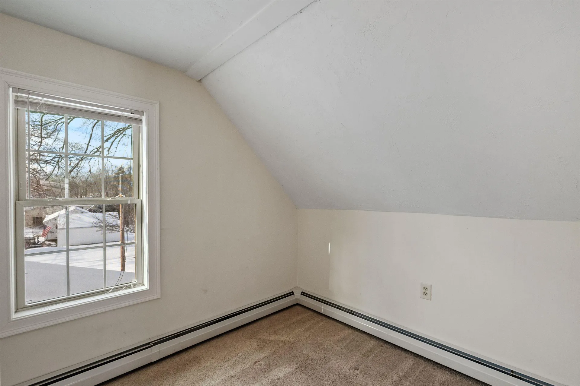 352 Elm Street Laconia NH 03246