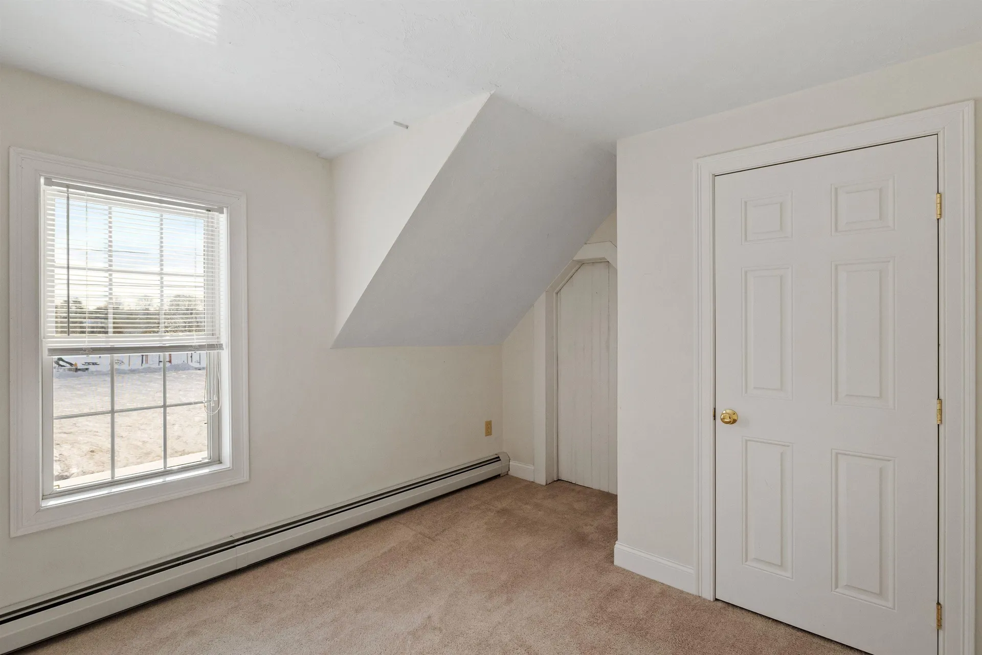 352 Elm Street Laconia NH 03246