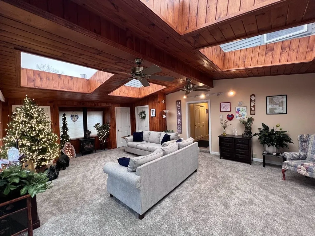 51 Brennan Street Manchester NH 03109