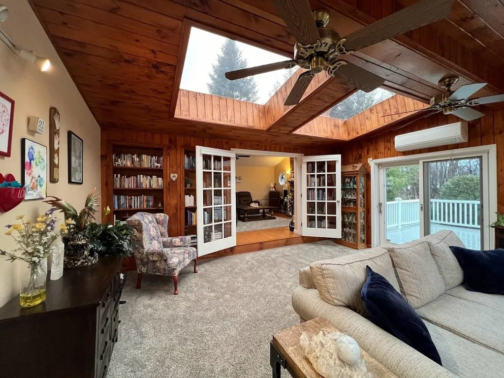 51 Brennan Street Manchester NH 03109