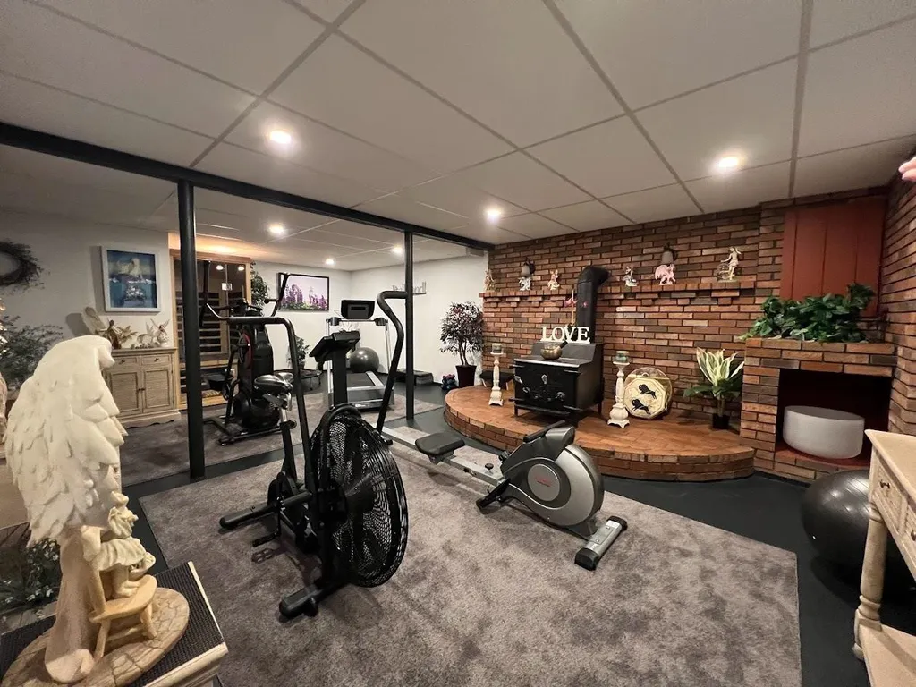 51 Brennan Street Manchester NH 03109