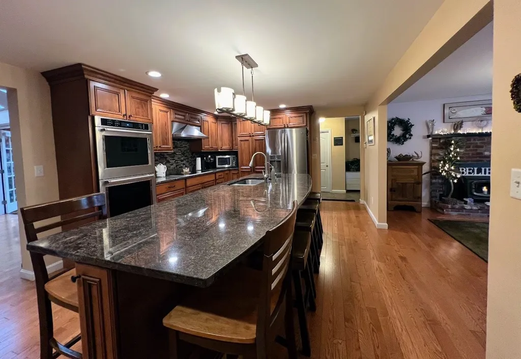 51 Brennan Street Manchester NH 03109