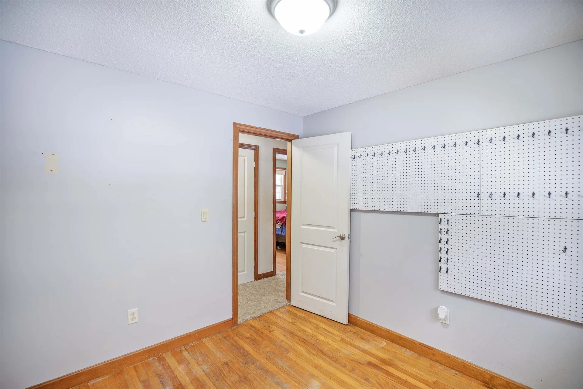 37 N Lowell Road Windham NH 03087