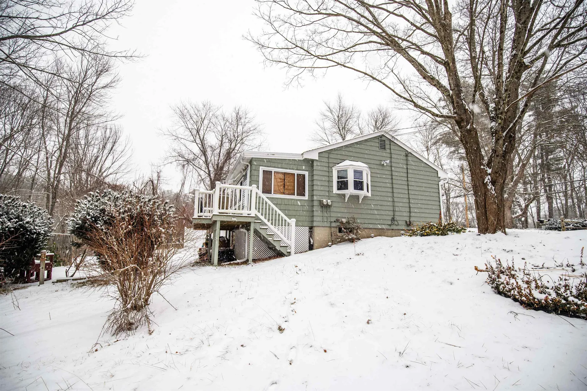 37 N Lowell Road Windham NH 03087