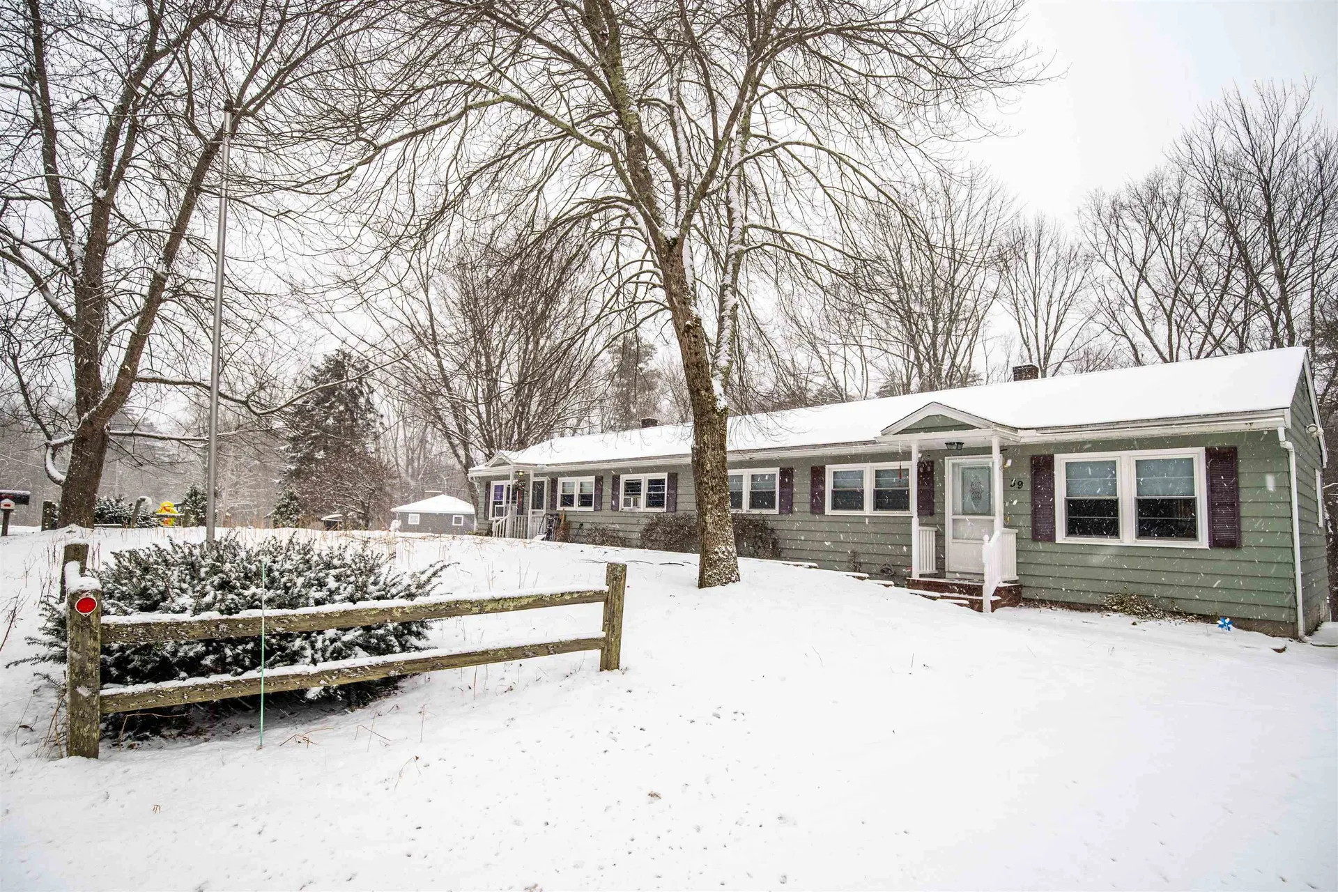 37 N Lowell Road Windham NH 03087