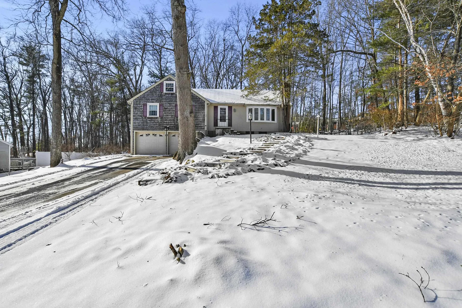 17 Bailey Road Salem NH 03079