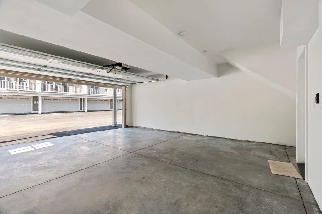 28 Juniper Lane Portsmouth NH 03801