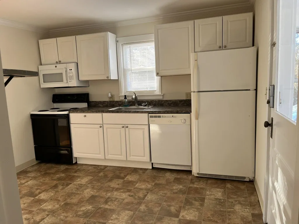 21 Sherman Street Rochester NH 03839