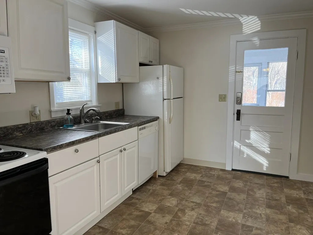 21 Sherman Street Rochester NH 03839