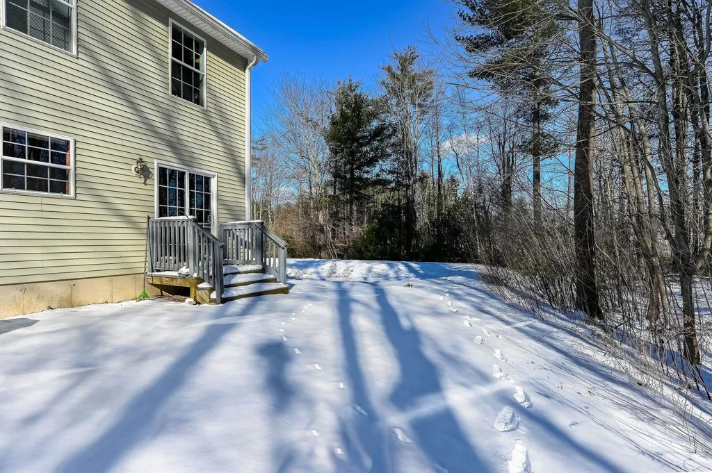 2 Tampa Drive Rochester NH 03867