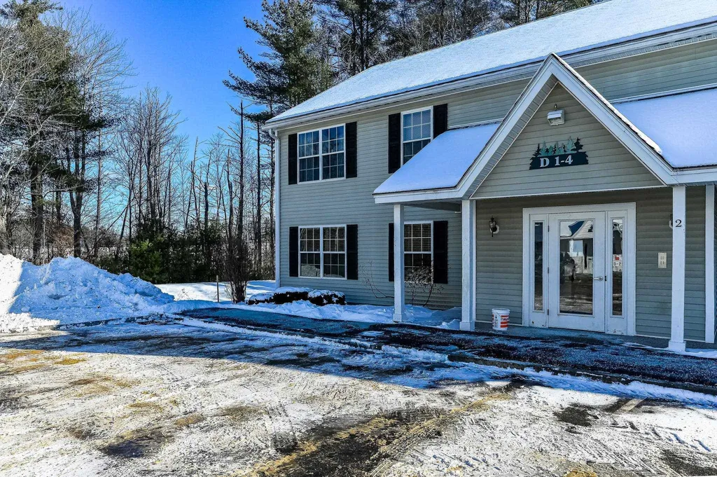 2 Tampa Drive Rochester NH 03867