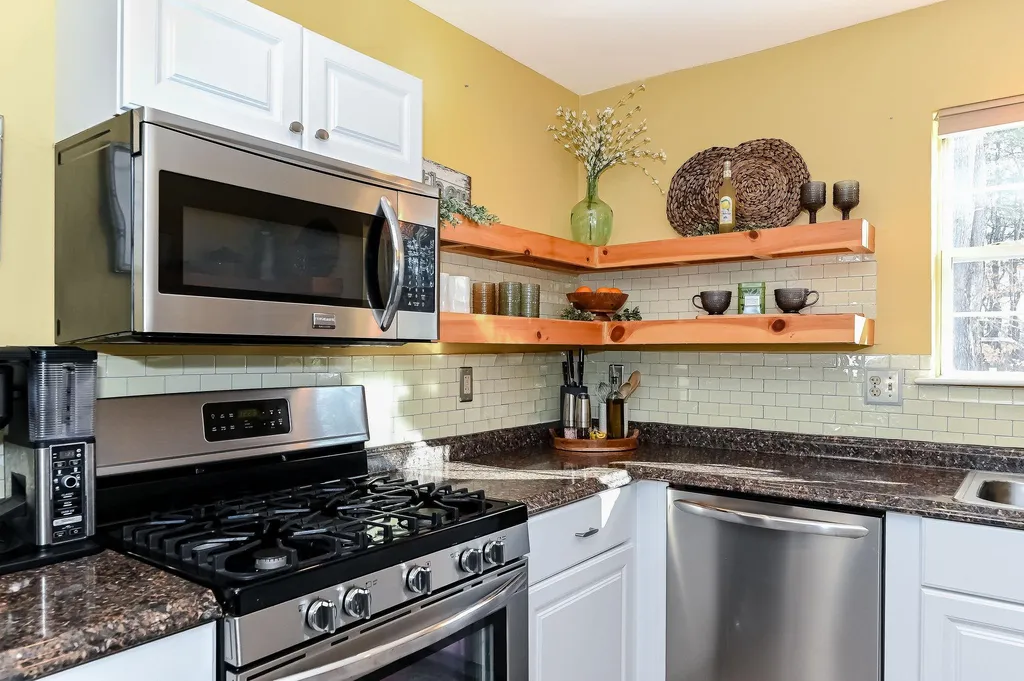 2 Tampa Drive Rochester NH 03867