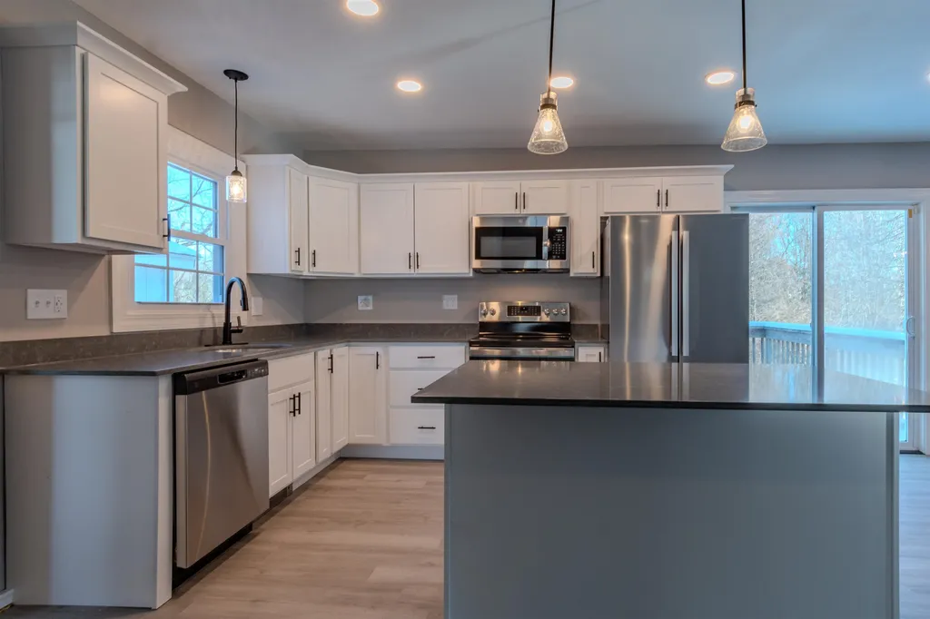 22 River Street Somersworth NH 03878