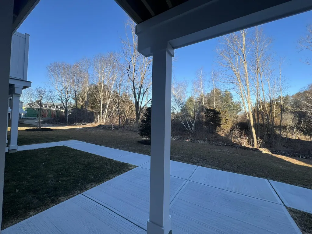 6 Juniper Lane Portsmouth NH 03801