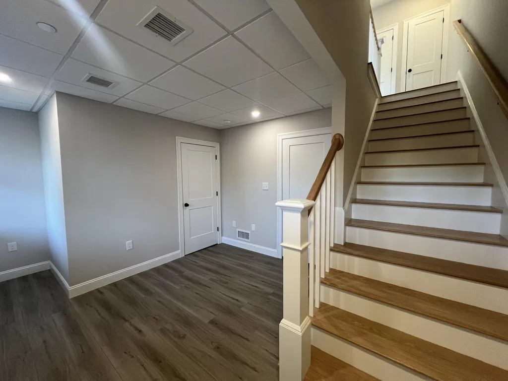 6 Juniper Lane Portsmouth NH 03801