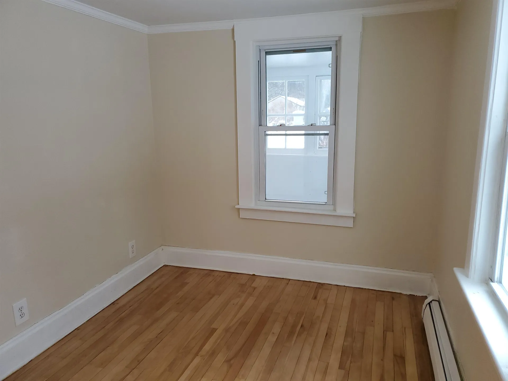 14 Congress Street Claremont NH 03743