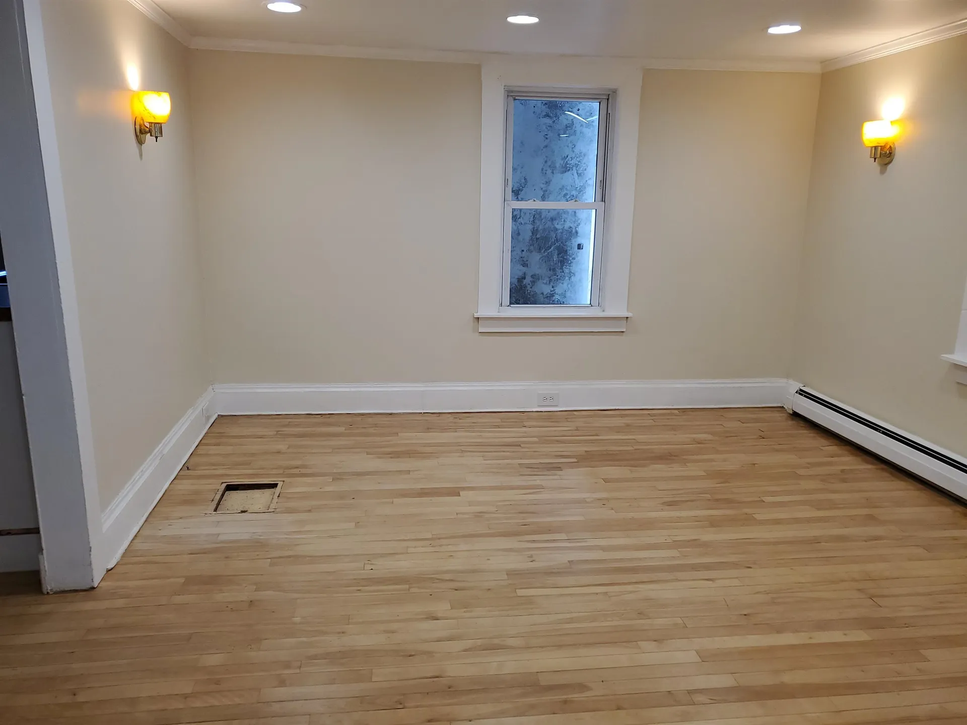 14 Congress Street Claremont NH 03743