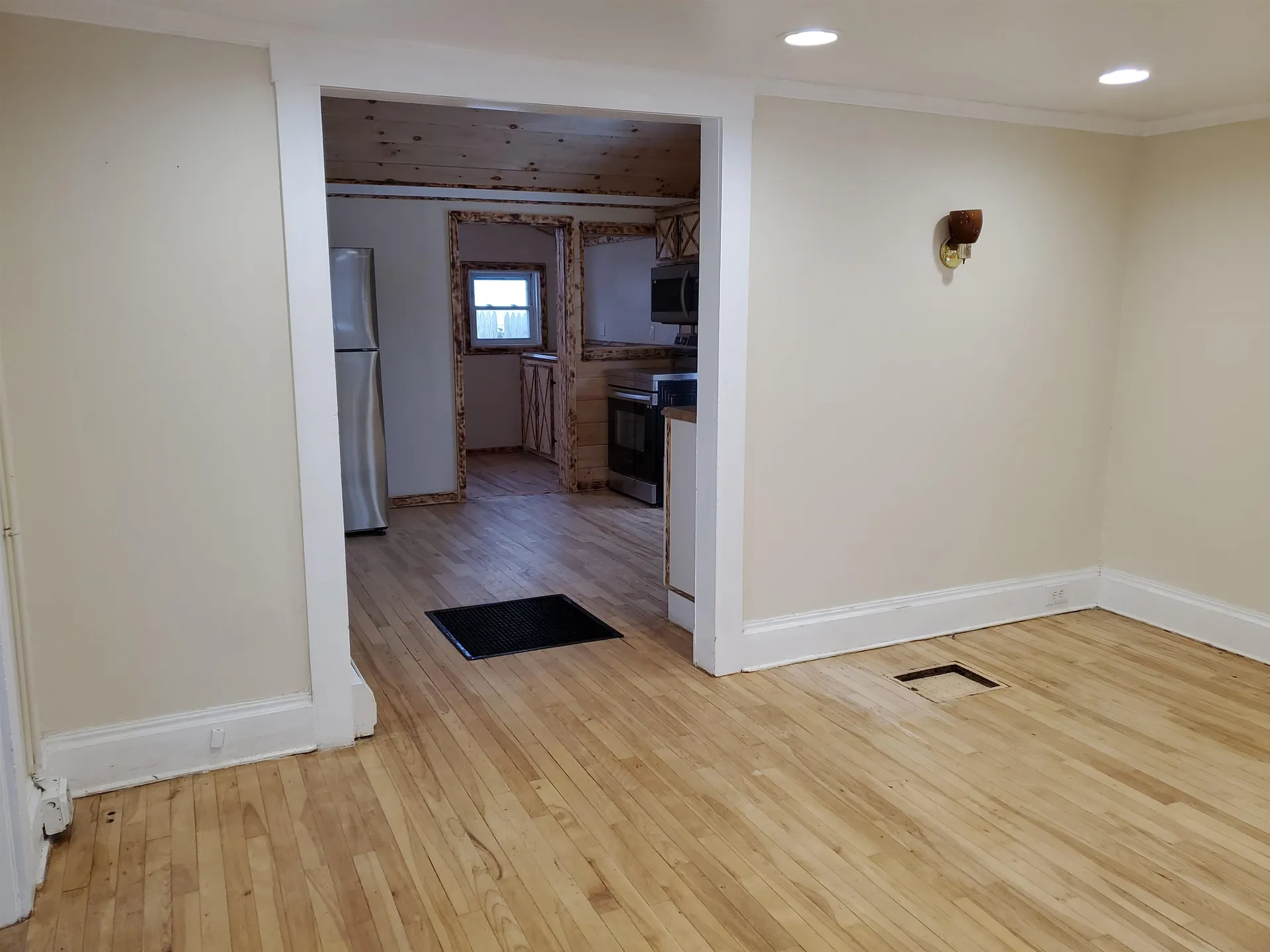 14 Congress Street Claremont NH 03743