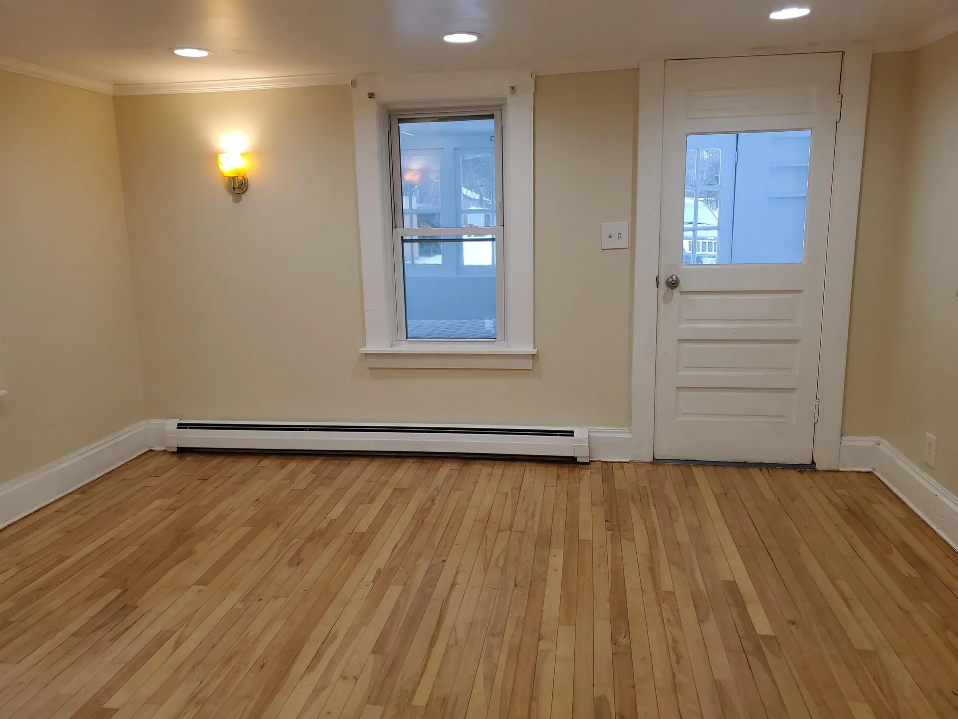 14 Congress Street Claremont NH 03743
